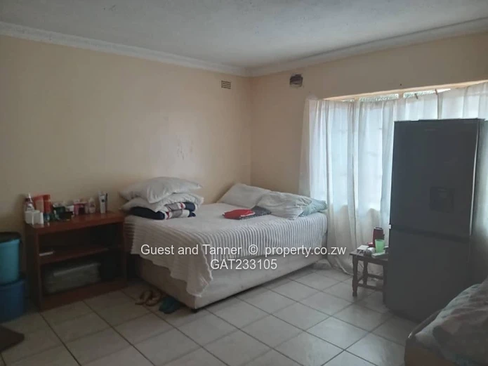 3-Bedroom house In Mainway Meadows