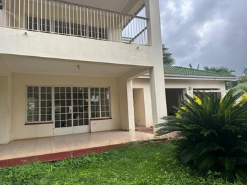 4 Bedroom Garden Flat