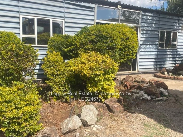 Rare 6638sqm Investment Opportunity With Road Frontage,High-Potential Development Land With Borehole