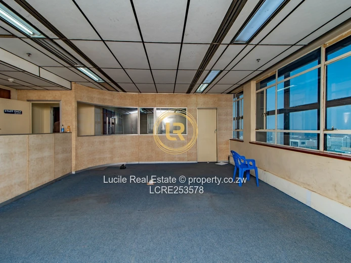 Commercial Space To Let – Karigamombe Building