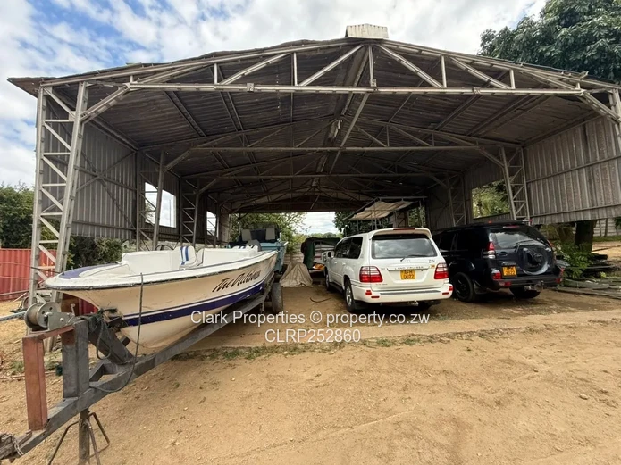 Lake Safari's Harbour
