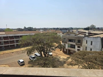 2 Bedroom Flat & Apartment