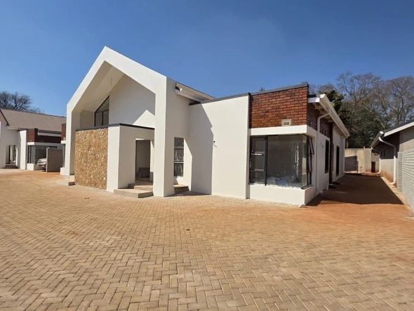 3 Bedroom Garden Flat