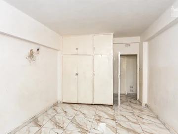 Flat & Apartment
