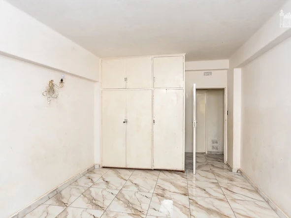 Flat & Apartment