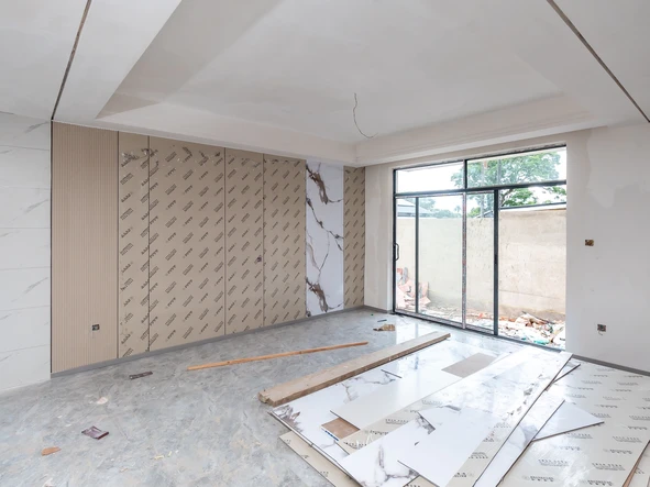 4 Bedroom Garden Flat