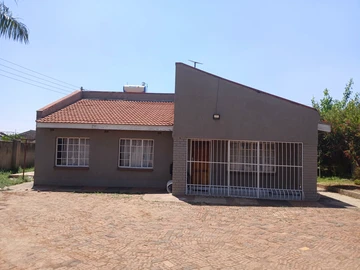 5 Bedroom House
