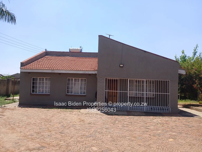 Goodhope Double Storey with 5 Bedrooms