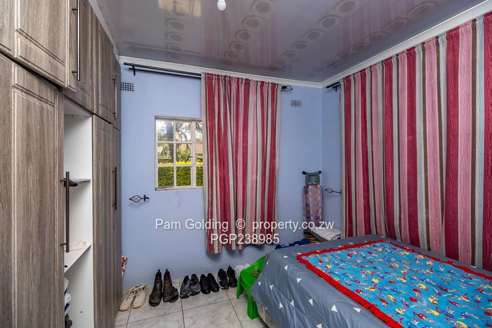 House with seperate cottage - Ideal for Rental Income