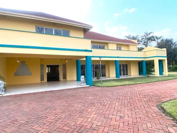7 Bedroom House