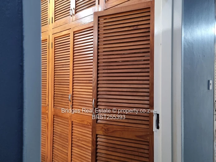 3 BEDS on 1004sqm With  TITLE DEED (Sole Mandate)