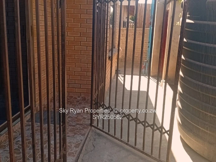 Masvingo, Victoria Range House For Sale