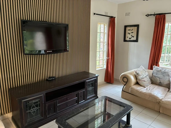 3 Bedroom Flat & Apartment