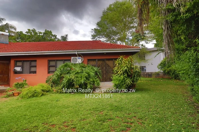 Family Home in Borrowdale Brooke Estate