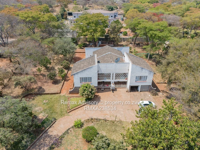 For Sale 3-Bed Double Story In Chicago, Kwekwe