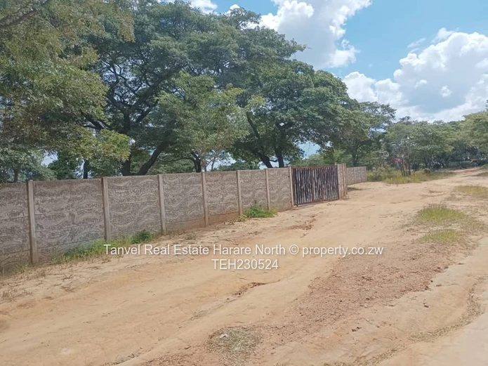 Cottage with five rooms in the upmarket Ruzawi,Marondera on 3326sqm. Council cession.80k