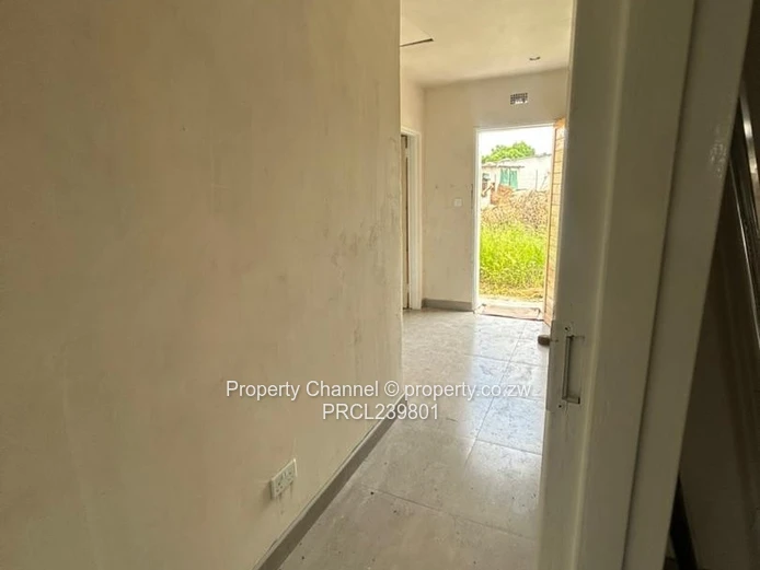 4-Bed Tiled Home with En-suite & Water Tank — Chitungwiza Nyatsime