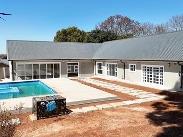 5 Bedroom House