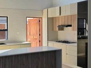 3 Bedroom Garden Flat