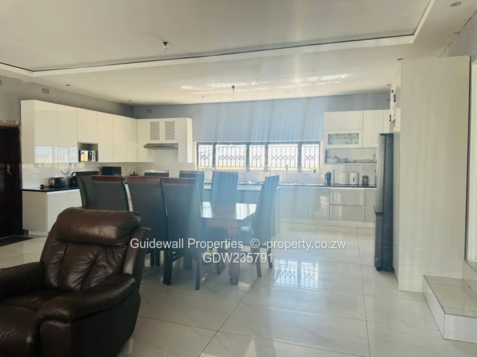  Spacious 3 bed house for sale in Warren Park