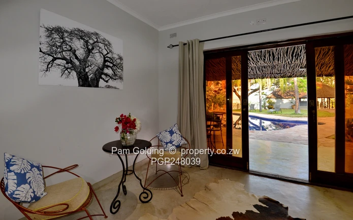Boutique Hotel in Mica Point Kariba with Lake Views