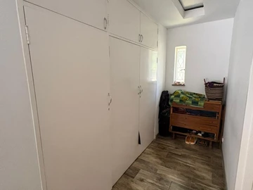 7 Bedroom House