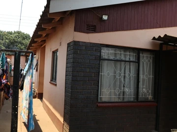 5 Bedroom House