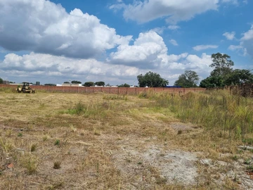 Commercial & Industrial Land