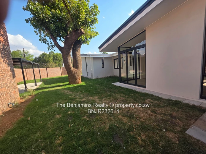 Fabulous Townhouse In Newlands