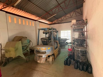 Warehouse & Factory