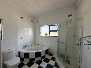 6 Bedroom Townhouse Complex
