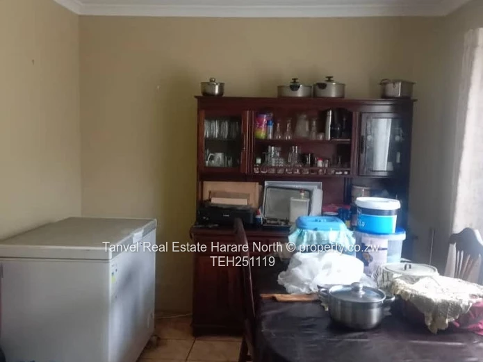 TYNWALD NORTH HOUSE FOR SALE  CLOSE TO MADOKERO MALL  4 spacious beds MES only (2 with BICs),fitted 