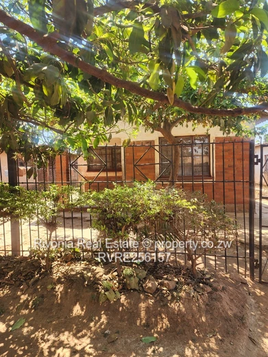 4-Bed Glen View 3 Home — Verandah, Good ZESA & Water