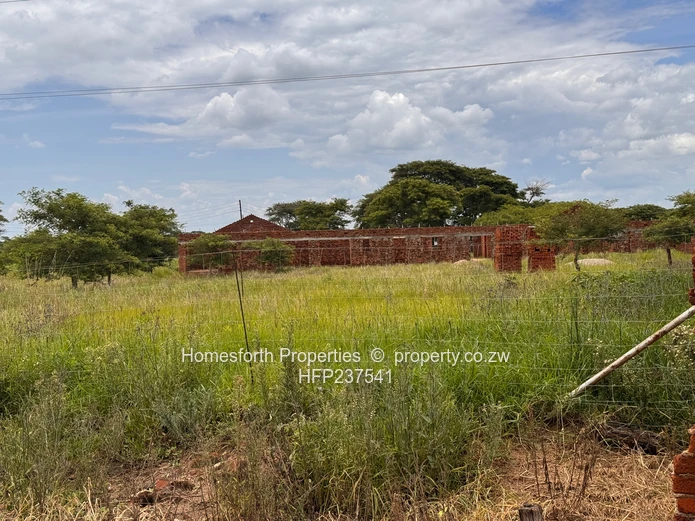 Kintyre Estate Agro Residential Property for Sale (Bulawayo Road) (Sole Mandate)