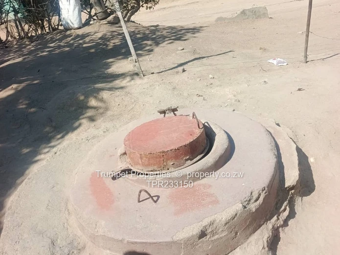 House for sale in St Marys Chitungwiza (Sole Mandate)