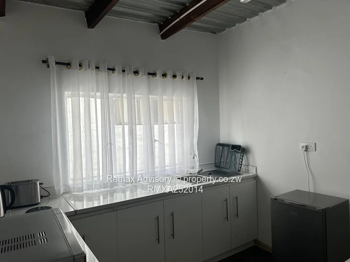 Charming Fully Furnished Studio Cottage in Greendale $650