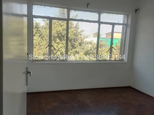 3 Bedroom Flat & Apartment
