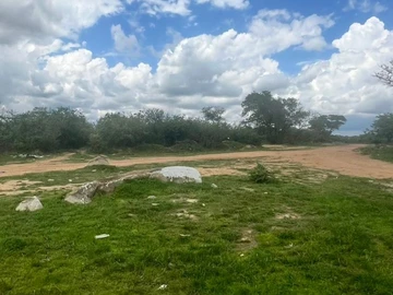 Commercial & Industrial Land