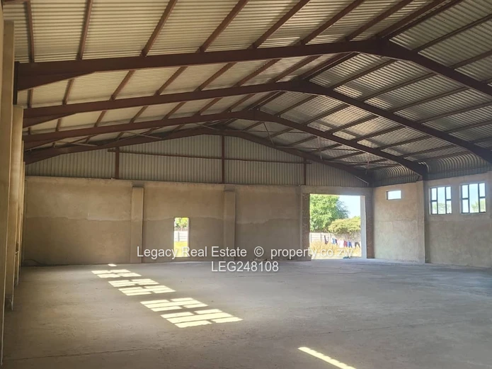 Commercial Warehouse With High Roof Clearance For Sale