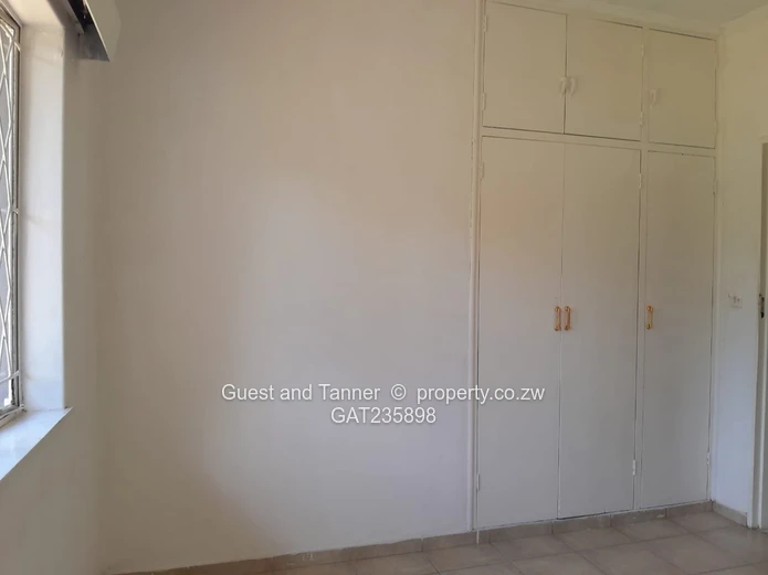 3 Bedroom House for Rent in Hatfield - Rates included