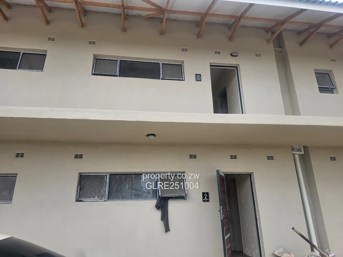 Ground-Floor 1-Bed Flat, Ashdown Park — Borehole