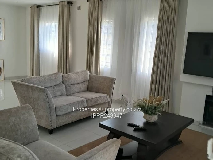 Mainway Meadows 570sqm plot size- House for sale