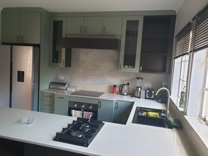 Helensvale furnished cottage to rent 