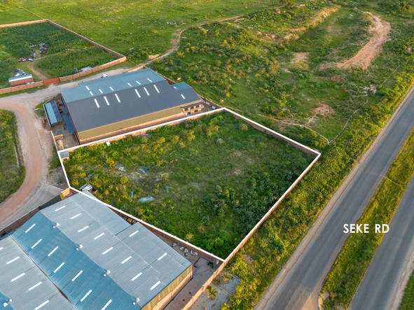 Commercial & Industrial Land