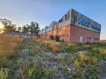 Warehouse & Factory
