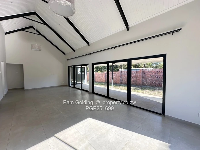 Refined 2 Bedroom Cluster Home (Sole Mandate)
