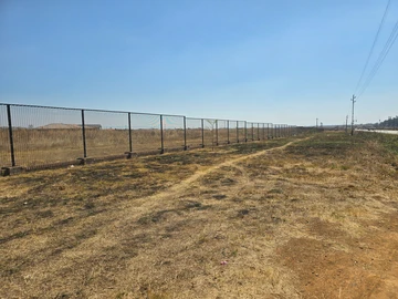 Commercial & Industrial Land