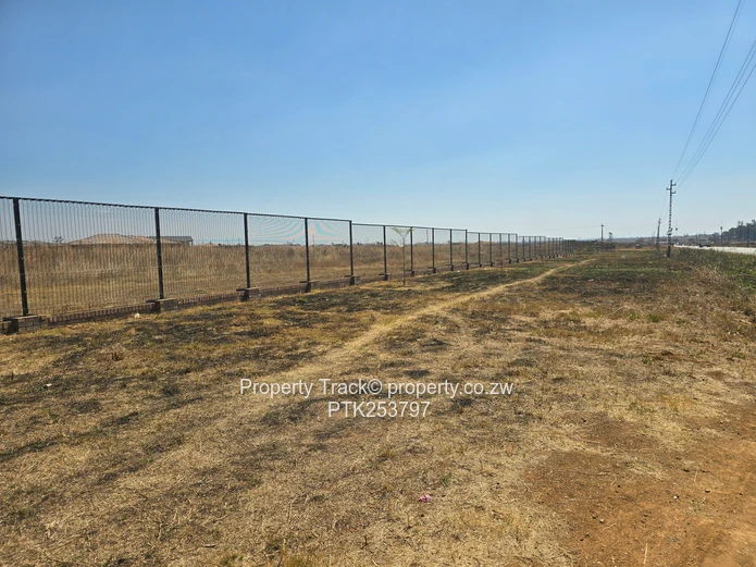 Prime Mazowe Street Road Frontage — 9,370 Sqm Commercial Stand