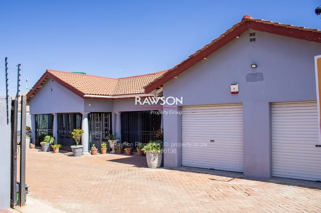 5 Bed Houses for Sale in Zimre Park RWS190136