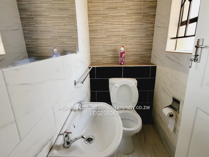 Upper Avenues,Executive Apartment for Sale with Elevator & Pool